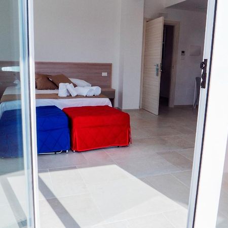 B&B A Un Passo Dal Mare Torre Canne Buitenkant foto